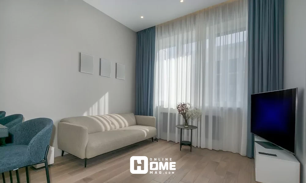 Best Fabrics for Curtains & Rug Materials in Small Space Usage